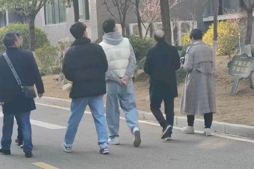 网红吃瓜挨打事件,网络暴力与道德反思  第2张