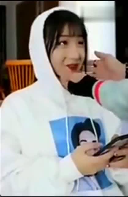 臭姐姐爆料视频  第3张