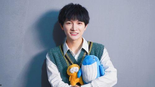 成方旭恋情爆料视频,甜蜜互动引网友热议 第3张 成方旭恋情爆料视频,甜蜜互动引网友热议 第3张