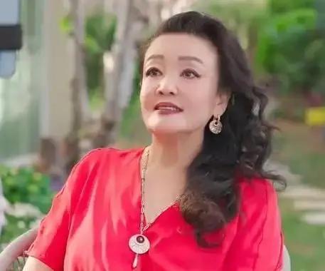 张兰抖音爆料视频大全,揭秘背后故事与精彩瞬间 第2张 张兰抖音爆料视频大全,揭秘背后故事与精彩瞬间 第2张